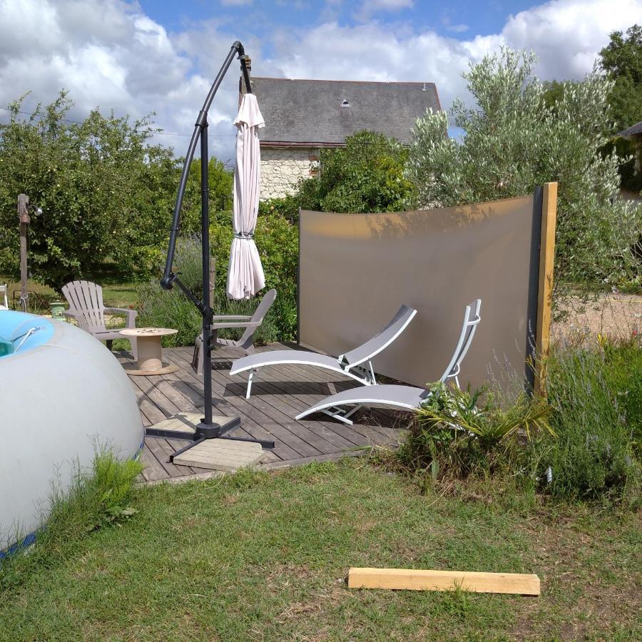 Villa La Roulotte Du Moulin De Palet Baugé Exterior foto